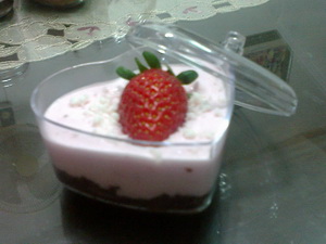 Cara Membuat Puding Marble Cheese Strawberry Segar