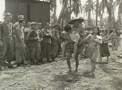 Philippines People Filipino Pinoy Pilipinas Old Black White Pictures evacuation leyte world war II WWII noon