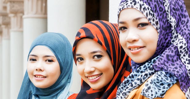 CARA BERJILBAB SESUAI BENTUK WAJAH | CAMPURDOTKOM