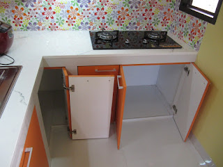 Kitchen Set 15 Pintu Dan 6 Laci Lengkap Dengan Kompor Dan Penghisap Panas