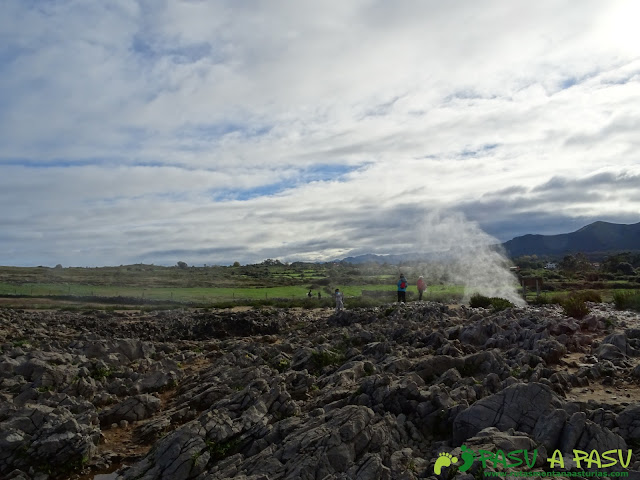 Bufones de Pría: Expulsando agua