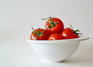 Benefits of tomato for skin complexion