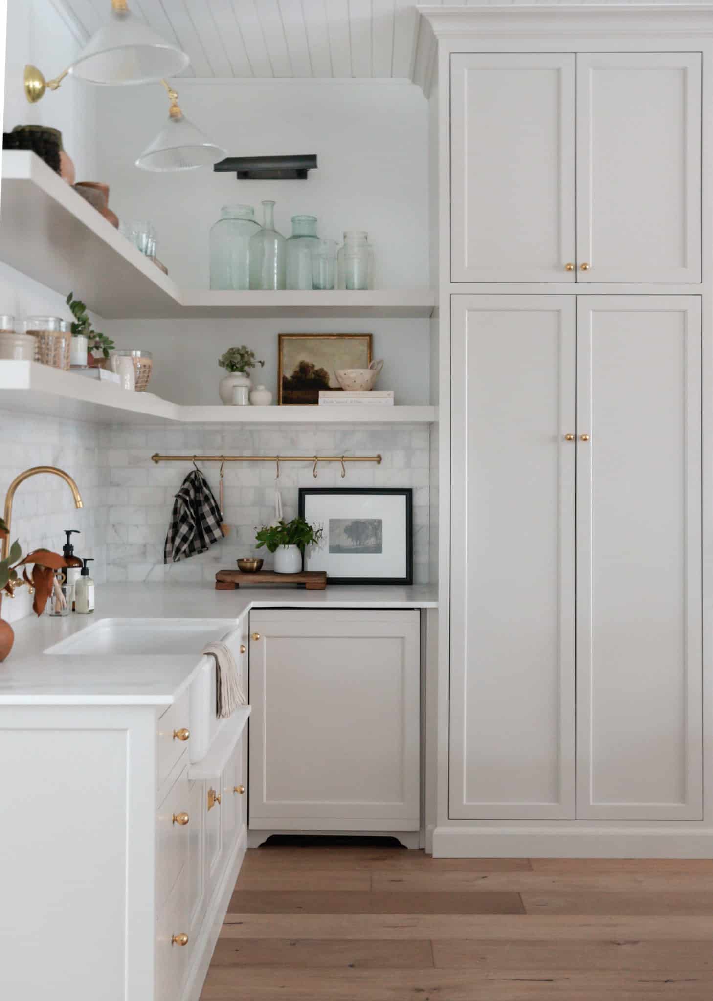 small kitchen design, corner kitchen