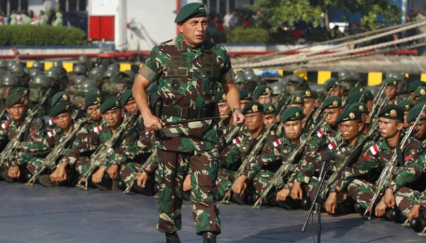 Pangkostrad !! Negara Ini Bukan Didirikan oleh Politikus, Melainkan Oleh Syuhada !!! Yang Setuju Share....