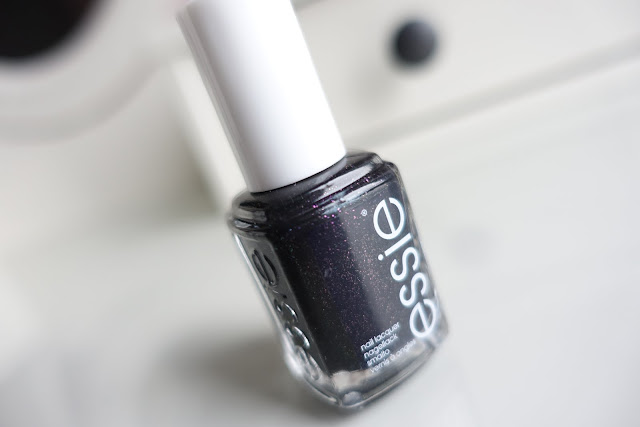 Haute Tub Essie Winterkollektion 2015 winter collection