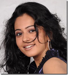 rakul preet side view