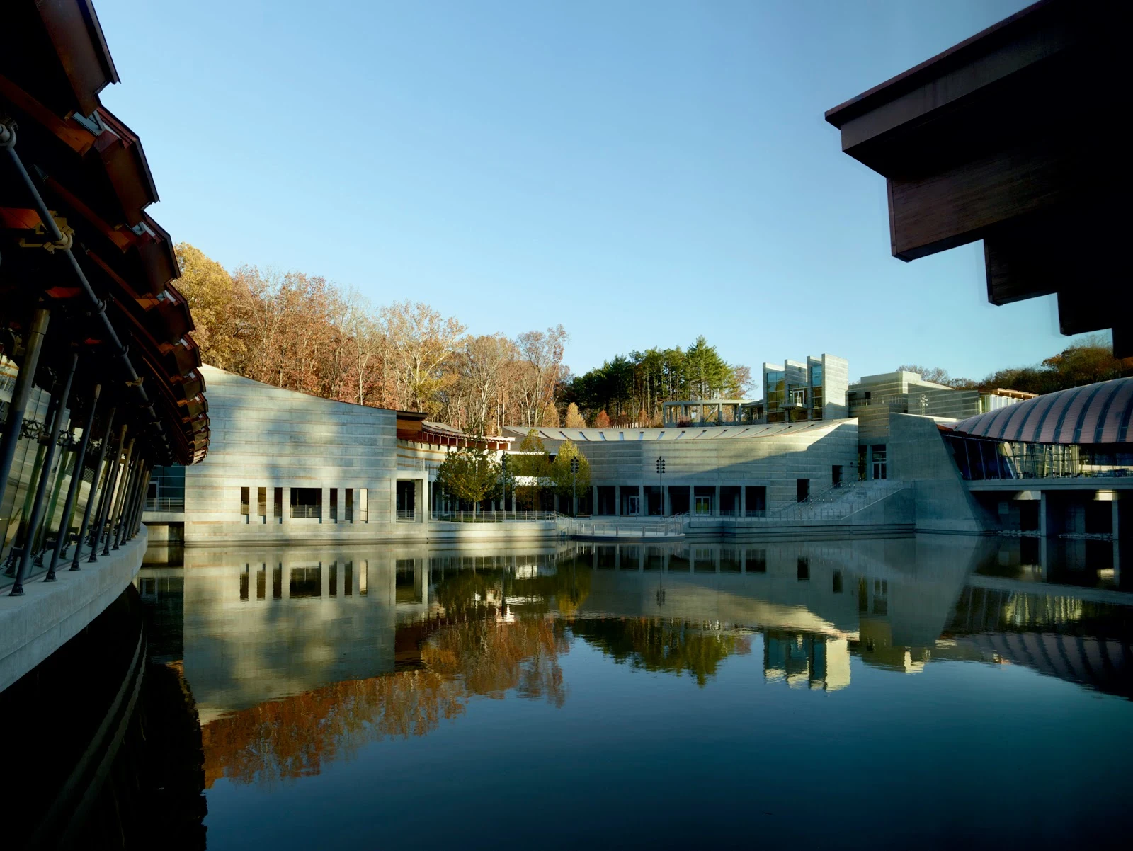 Bentonville, Arkansas, Stati Uniti d&#39;America: Crystal Bridges Museum of American Art by Safdie Architects