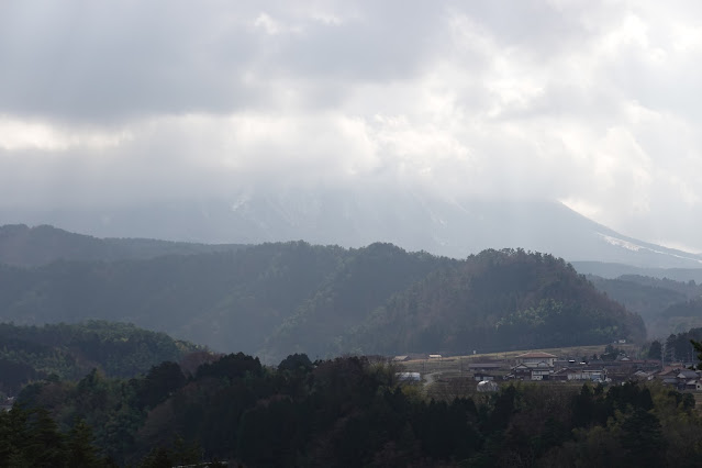 鳥取県米子市淀江町本宮 稲吉本宮線の農道からの眺望 赤松方面