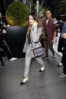 Selena Gomez – Arrives To Her Midtown Hotel In New York