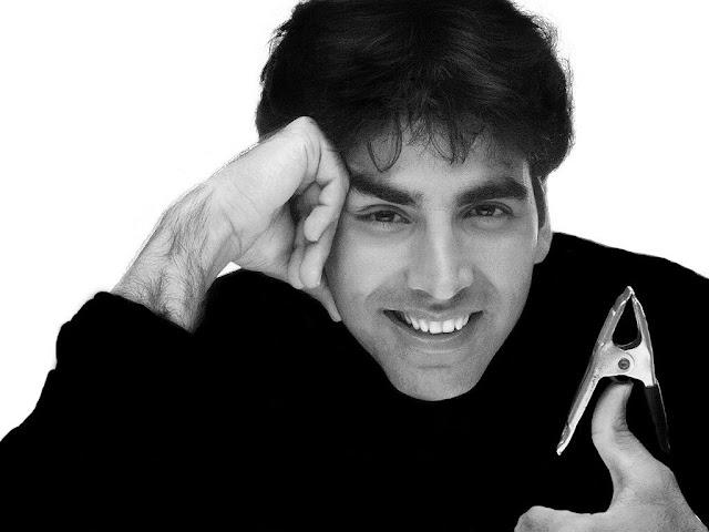 Akshay Kumar HD Wallpaper Free Download