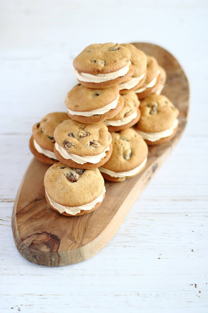 Rum-rozijnen whoopies