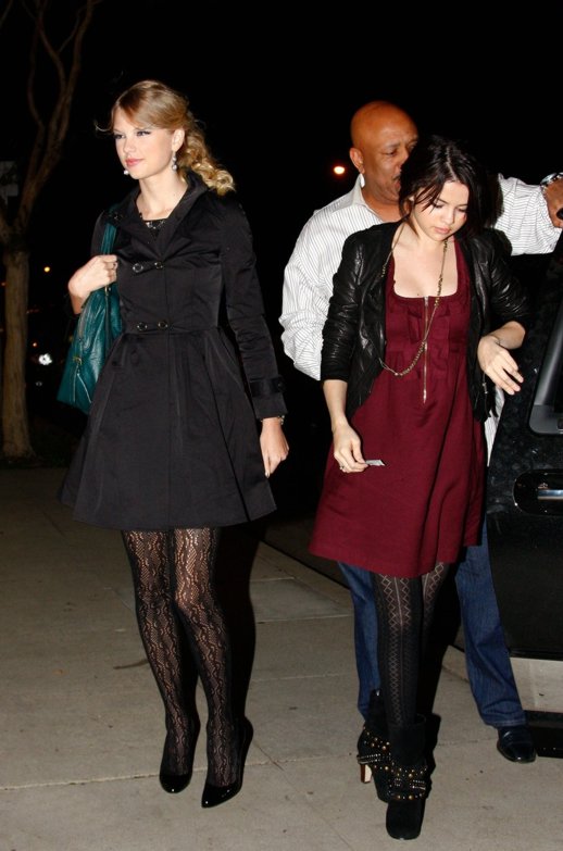 selena gomez and demi lovato and taylor swift. selena gomez and demi lovato