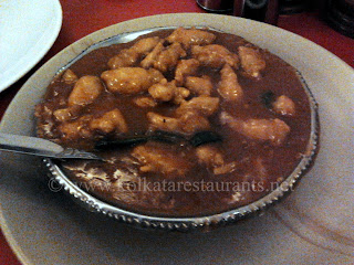 Chicken in Hot Garlic at Hong Kong restaurant near South City Mall Kolkata