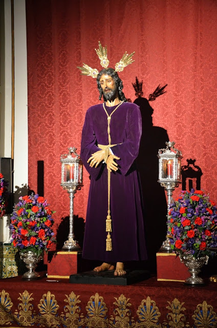 Nuestro Padre Jesús Cautivo - Sevilla