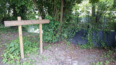 La panneau Perquenco parc des grenouilles vertes