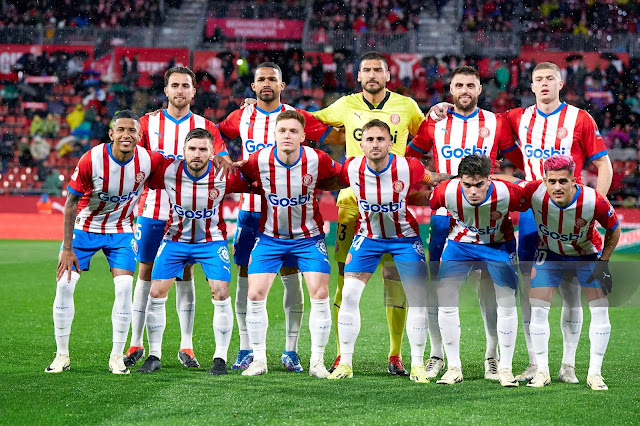 📸GIRONA F. C. 📆26 febrero 2024 ⬆️Eric García, Yangel Herrera, Paulo Gazzaniga, David López, Artem Dovbyk. ⬇️Savinho, Portu, Viktor Tsygankov, Aleix García, Miguel y Yan Couto. GIRONA F. C. 3 🆚 RAYO VALLECANO DE MADRID 0 Lunes 26/02/2024, 21:00 horas. Campeonato de Liga de 1ª División, jornada 26. Girona, estadio Municipal de Montilivi: 8.923 espectadores. GOLES: ⚽1-0: 52’, Viktor Tsygankov. ⚽2-0: 90+1’, Savinho. ⚽3-0: 90+5’, Savinho.