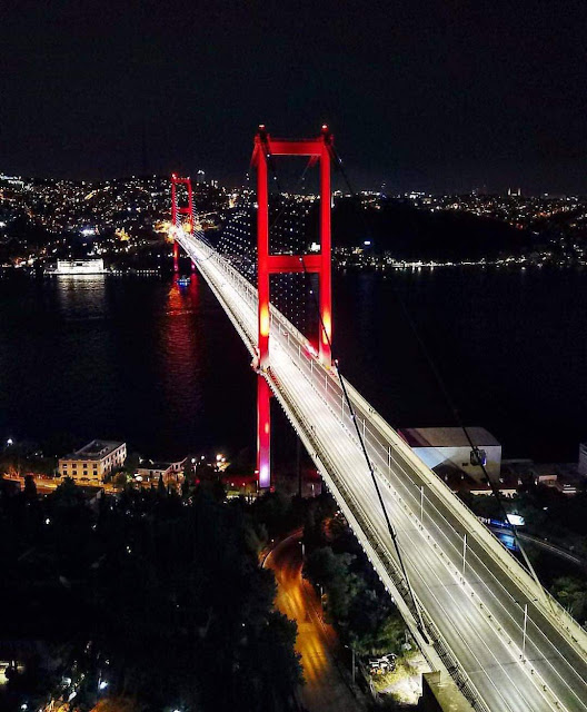 جسر البوسفور الأول في إسطنبول