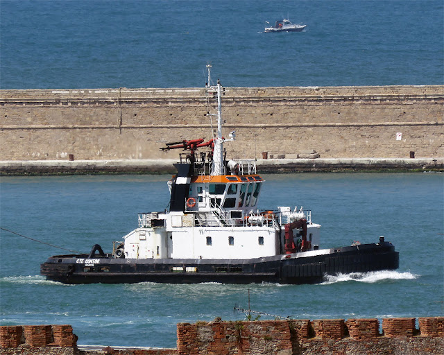 Rimorchiatore Cte Contini, porto di Livorno