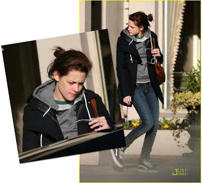 Kristen Stewart Out About in Vancouver