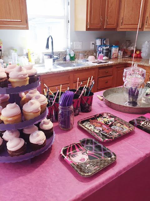 Aurora's Birthday Fun -- Monster High Birthday Party | jennafromtheblog.com