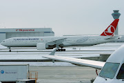 Turkish Airlines Boeing 777300ER (tc jjh)