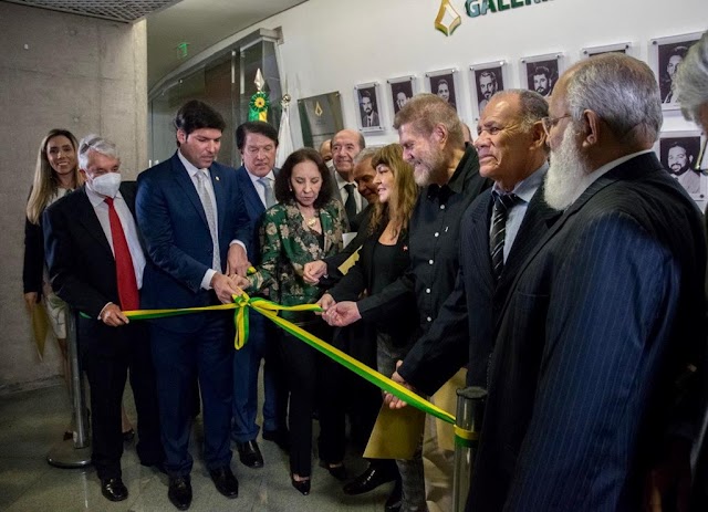   Câmara Legislativa inaugura galeria dos distritais que escreveram a Lei Orgânica do DF