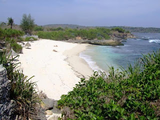 Pantai Lembongan dan Jungutbatu