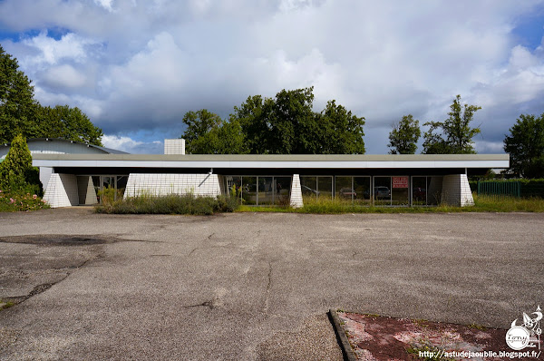 Mérignac - Agence d'Architecture Salier-Courtois-Lajus-Sadirac  Architectes: Adrien Courtois, Pierre Lajus, Yves Salier, Michel Sadirac  Construction: 1967