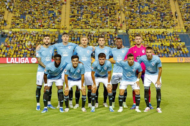 REAL CLUB CELTA DE VIGO. Temporada 2023-24. Unai Núñez, Jørgen Strand Larsen, Carl Starfelt, Anastasios Douvikas, Joseph Aidoo, Iván Villar. Jonathan Bamba, Manu Sánchez, Carlos Dotor, Fran Beltrán, Óscar Mingueza. U. D. LAS PALMAS 2 🆚 REAL CLUB CELTA DE VIGO 1 Lunes 02/10/2023, 21:00 horas. Campeonato de Liga de 1ª División, jornada 8. Las Palmas de Gran Canaria, estadio Gran Canaria: 22.472 espectadores. GOLES: ⚽0-1: 67’, Anastasios Douvikas. ⚽1-1: 84’, Jonathan Viera, de penalti. ⚽2-1: 90+7’, Marc Cardona.