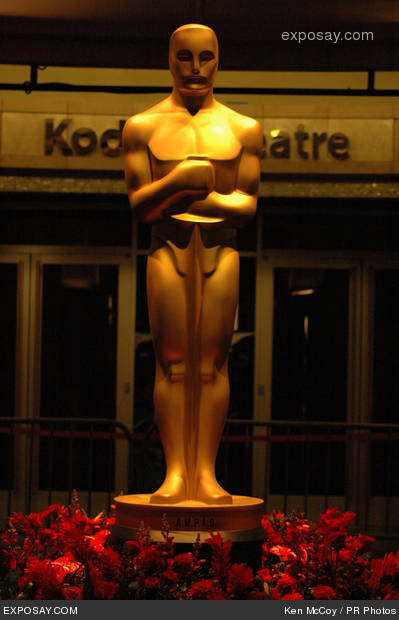 Academy Awards Statue1