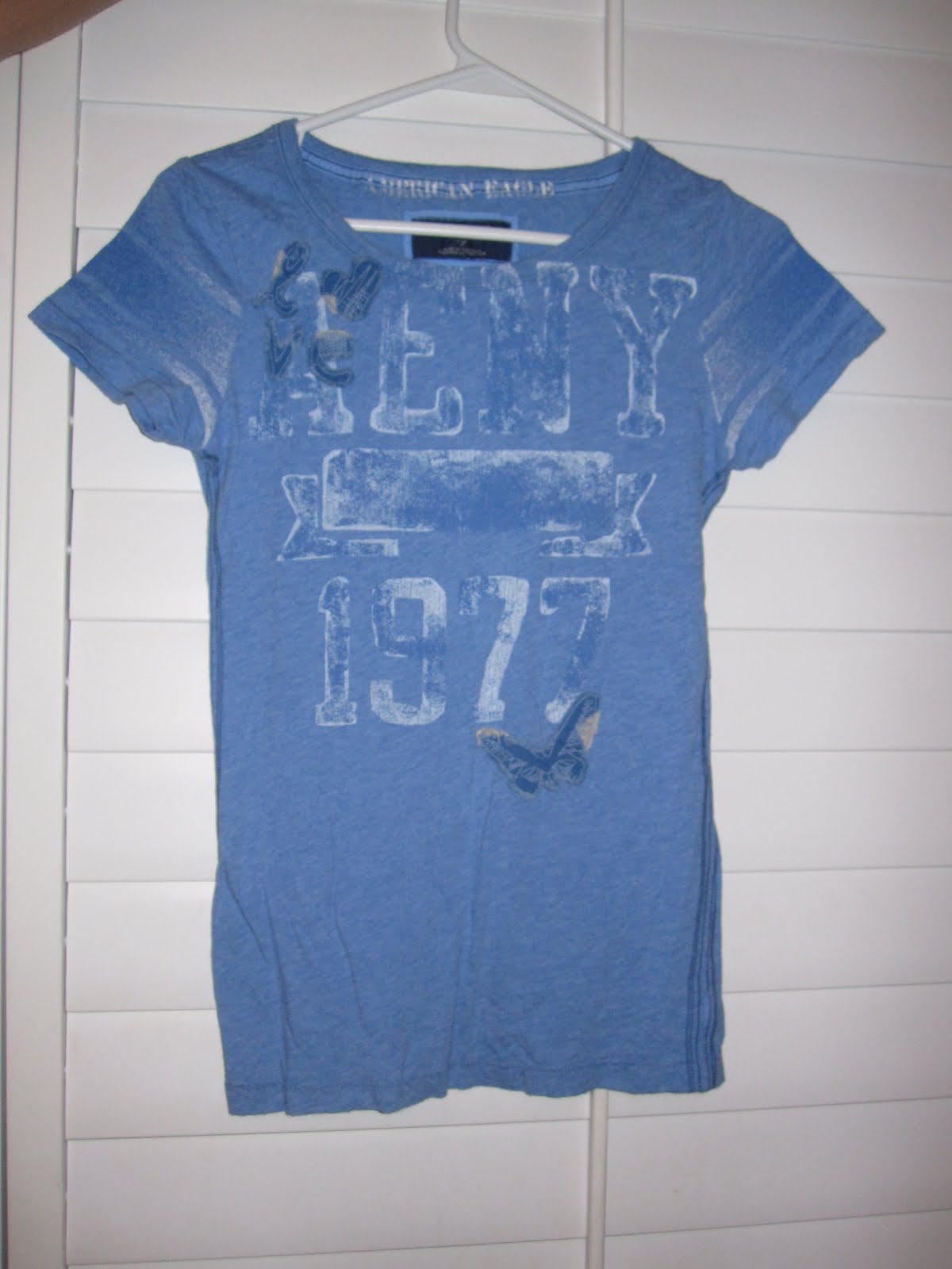 American Eagle Graphic Tees