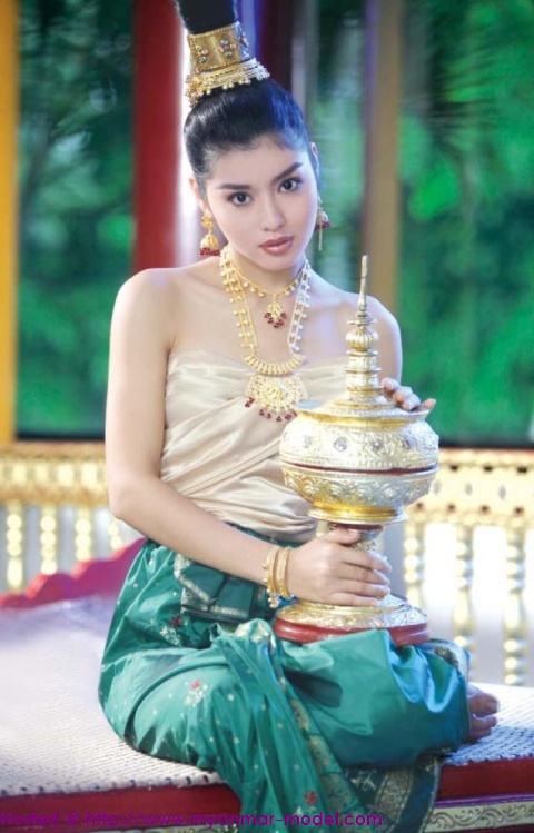 Sexy Myanmar Model Melody Ancient Burmese Dress