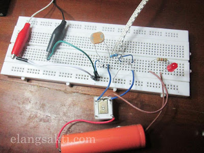 Skema Rangkaian Sensor Cahaya LDR