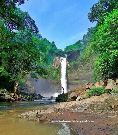 [http://FindWisata.blogspot.com] Air Terjun Coban Baung, Air Terjun Yang Sangat Indah Akan Alamnya Dan Tempat Wisata Yang Sangat Cocok Untuk Mencari Ketenangan