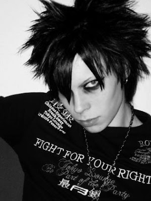 Emo Hair Style And Emo Haircuts With Emo Ghotic Models