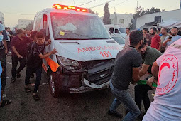 Israel Serang Ambulans Dekat Rumah Sakit di Gaza, Tewaskan 15 Orang 