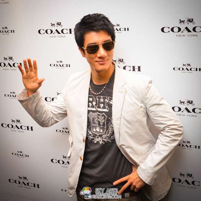 LeeHom 王力宏 @ Coach Malaysia Gardens Reopening Event LeeHom 王力宏 @ Coach Malaysia Gardens Reopening Event