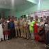 शहर में शांति बरकरार रखने पुलिस का पैदल भ्रमण और बैठक