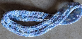 Sweet Nothings Crochet free crochet pattern blog, free crochet pattern for a headband, photo of the Uber Easy Slim Headband,