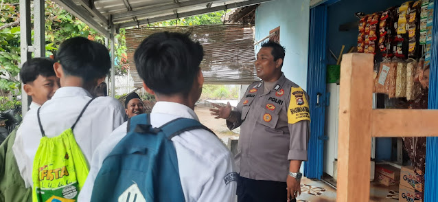 Antisipasi Kenakalan Remaja, Bhabinkamtibmas Polsek Cilegon  Datangi Pelajar Berikan Arahan