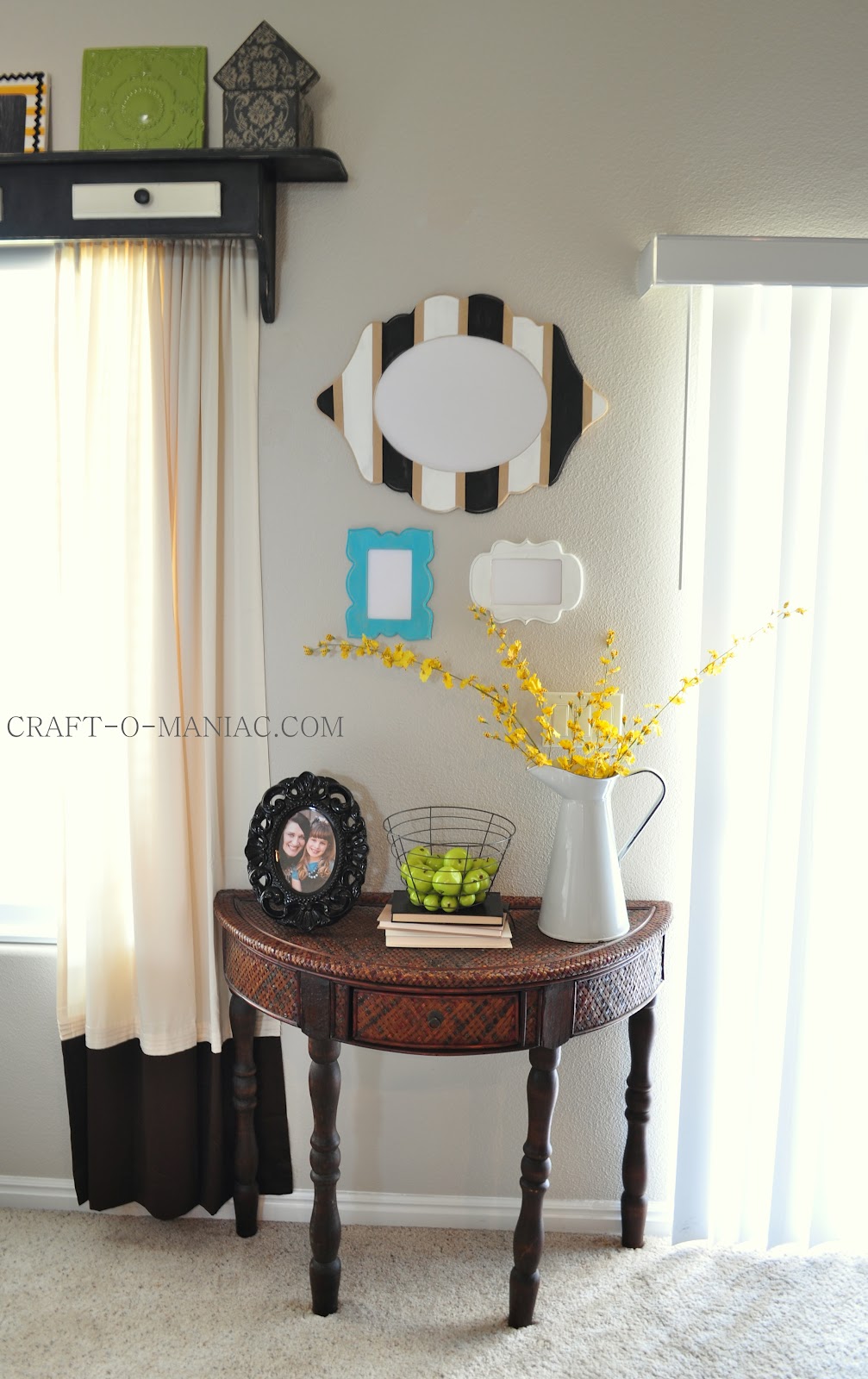  Home  Decor  Gallery  Wall  with Table Craft O Maniac