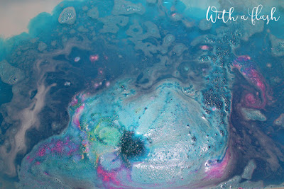 Lush Cosmetics Intergalactic Bath Bomb