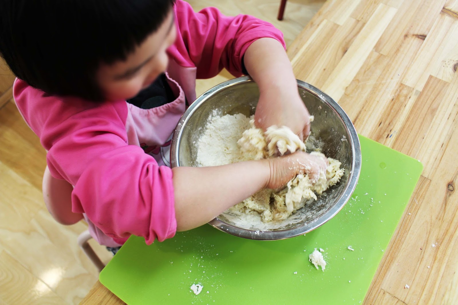 山王ひなた美術教室ブログ 小麦粉粘土レシピ 豆まき大会 最終日 小学生のお面制作