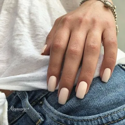 Unhas nude