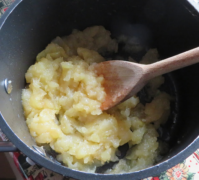 Bramley Apple Sauce