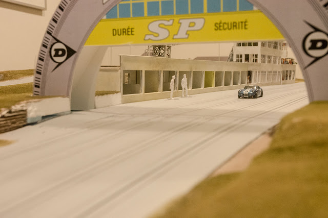 Modell 1:64 Circuit Reims-Gueux Dunlop Bridge