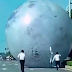 Vídeo: Lua gigante ‘escapa’ de festival e ‘passeia’ por ruas da cidade chinesa causando pânico; assista