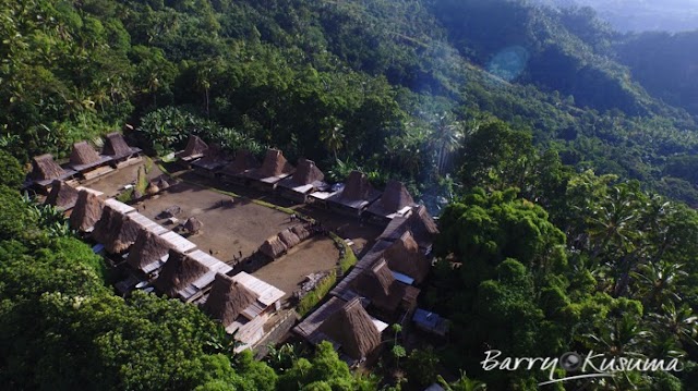 Tololela Flores Kampung Tradisional yang Menawarkan Keindahan Alam & Budaya.