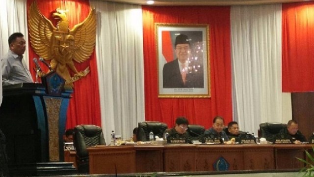  Hebat...!!! Empat Agenda DPRD Sulut Diparipurnakan Hanya Sehari