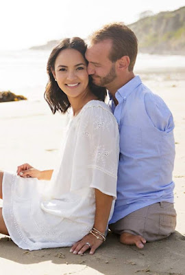 Photos: Man born without legs and arms, Nick Vujicic and his wife are expecting twins